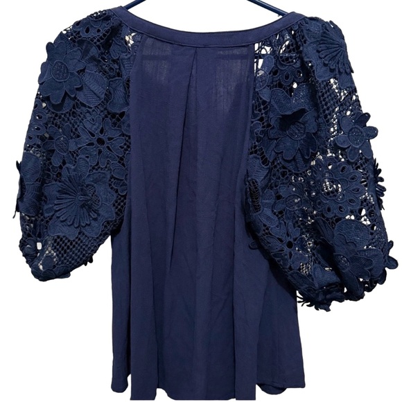 Umgee Women’s Small Navy Blue French Terry Boxy Cut Floral Lace Sleeve Blouse - Picture 2 of 5